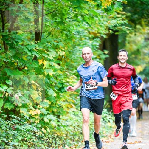 12.10.2025 - Bramfelder Halbmarathon 2025 Dr. Thomas Lammeyer http://msf.ph/oto/9340769 12.10.2025 09:49:26 Laufen 2995, 49 meine-sportfotos.de