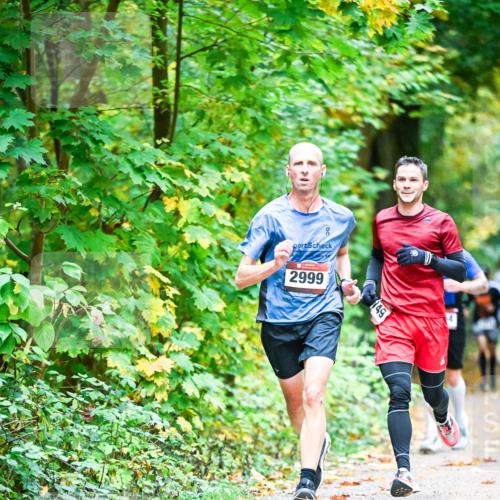 12.10.2025 - Bramfelder Halbmarathon 2025 Dr. Thomas Lammeyer http://msf.ph/oto/9340771 12.10.2025 09:49:26 Laufen 0, 2999, 149 meine-sportfotos.de