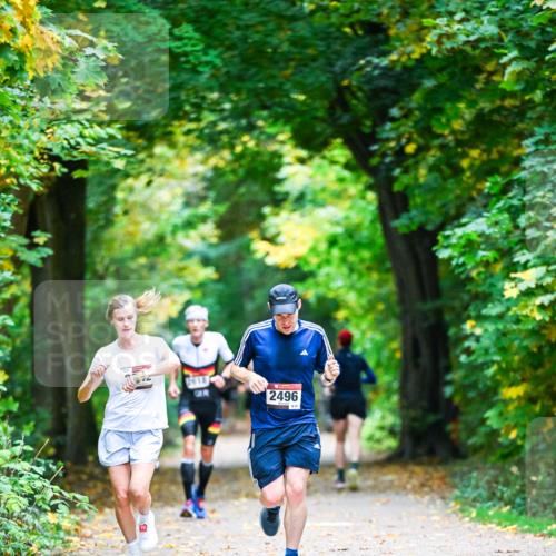 12.10.2025 - Bramfelder Halbmarathon 2025 Dr. Thomas Lammeyer http://msf.ph/oto/9340799 12.10.2025 09:49:35 Laufen 18, 2496 meine-sportfotos.de