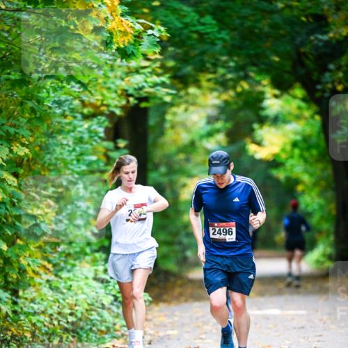 12.10.2025 - Bramfelder Halbmarathon 2025 Dr. Thomas Lammeyer http://msf.ph/oto/9340809 12.10.2025 09:49:36 Laufen 2496 meine-sportfotos.de