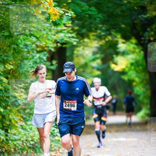 12.10.2025 - Bramfelder Halbmarathon 2025 Dr. Thomas Lammeyer http://msf.ph/oto/9340814 12.10.2025 09:49:37 Laufen 2496, 55 meine-sportfotos.de