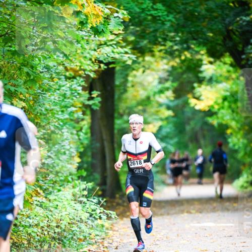 12.10.2025 - Bramfelder Halbmarathon 2025 Dr. Thomas Lammeyer http://msf.ph/oto/9340816 12.10.2025 09:49:38 Laufen 2618 meine-sportfotos.de