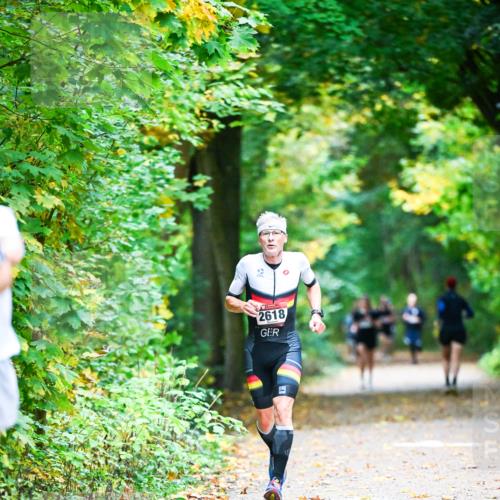 12.10.2025 - Bramfelder Halbmarathon 2025 Dr. Thomas Lammeyer http://msf.ph/oto/9340818 12.10.2025 09:49:38 Laufen 2618 meine-sportfotos.de