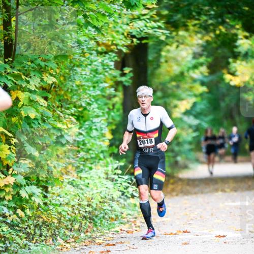 12.10.2025 - Bramfelder Halbmarathon 2025 Dr. Thomas Lammeyer http://msf.ph/oto/9340821 12.10.2025 09:49:39 Laufen 2618 meine-sportfotos.de
