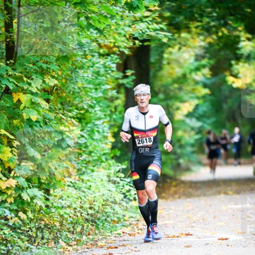 12.10.2025 - Bramfelder Halbmarathon 2025 Dr. Thomas Lammeyer http://msf.ph/oto/9340822 12.10.2025 09:49:39 Laufen 2618 meine-sportfotos.de