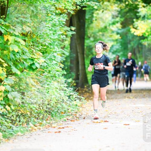 12.10.2025 - Bramfelder Halbmarathon 2025 Dr. Thomas Lammeyer http://msf.ph/oto/9340844 12.10.2025 09:49:51 Laufen 27 meine-sportfotos.de