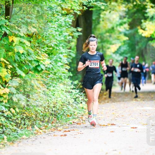12.10.2025 - Bramfelder Halbmarathon 2025 Dr. Thomas Lammeyer http://msf.ph/oto/9340851 12.10.2025 09:49:52 Laufen 2701 meine-sportfotos.de