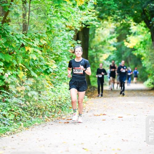 12.10.2025 - Bramfelder Halbmarathon 2025 Dr. Thomas Lammeyer http://msf.ph/oto/9340857 12.10.2025 09:49:53 Laufen 2701 meine-sportfotos.de