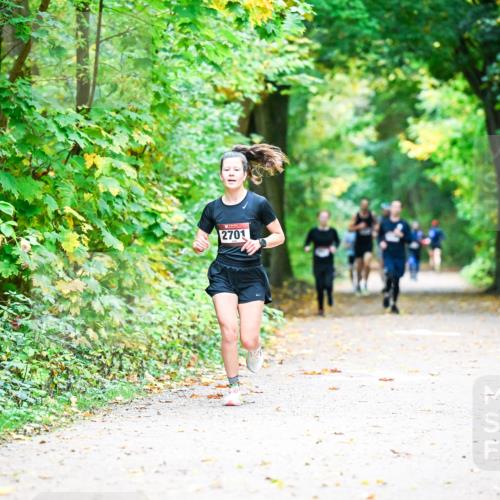 12.10.2025 - Bramfelder Halbmarathon 2025 Dr. Thomas Lammeyer http://msf.ph/oto/9340859 12.10.2025 09:49:53 Laufen 2701 meine-sportfotos.de