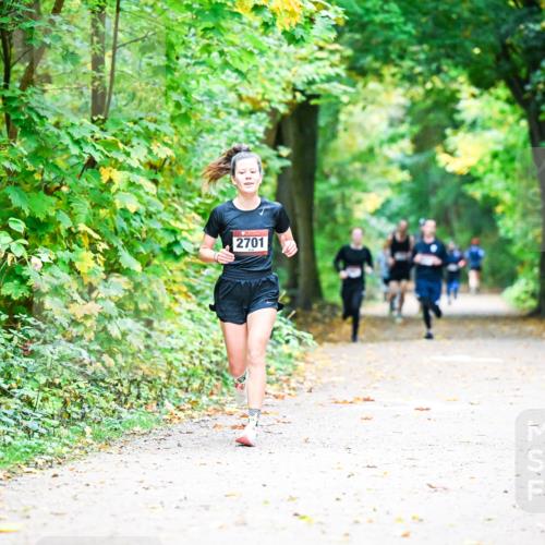12.10.2025 - Bramfelder Halbmarathon 2025 Dr. Thomas Lammeyer http://msf.ph/oto/9340861 12.10.2025 09:49:54 Laufen 2701 meine-sportfotos.de