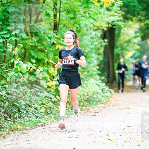 12.10.2025 - Bramfelder Halbmarathon 2025 Dr. Thomas Lammeyer http://msf.ph/oto/9340868 12.10.2025 09:49:55 Laufen 2701 meine-sportfotos.de