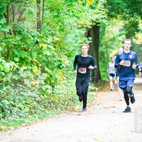 12.10.2025 - Bramfelder Halbmarathon 2025 Dr. Thomas Lammeyer http://msf.ph/oto/9340894 12.10.2025 09:50:01 Laufen 2961, 2552 meine-sportfotos.de