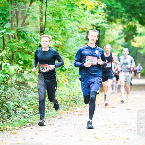 12.10.2025 - Bramfelder Halbmarathon 2025 Dr. Thomas Lammeyer http://msf.ph/oto/9340904 12.10.2025 09:50:03 Laufen 2961, 2552, 193 meine-sportfotos.de