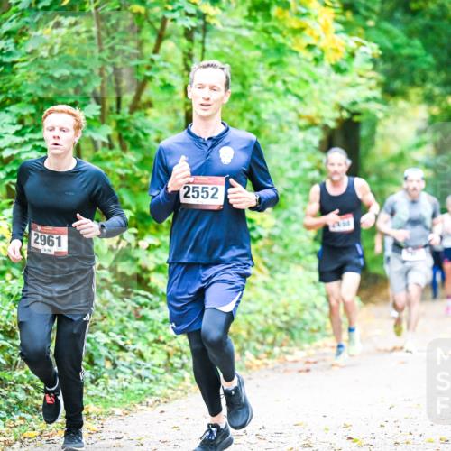 12.10.2025 - Bramfelder Halbmarathon 2025 Dr. Thomas Lammeyer http://msf.ph/oto/9340913 12.10.2025 09:50:04 Laufen 2961, 2552 meine-sportfotos.de