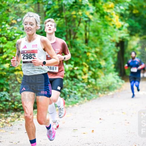 12.10.2025 - Bramfelder Halbmarathon 2025 Dr. Thomas Lammeyer http://msf.ph/oto/9340967 12.10.2025 09:50:12 Laufen 2985, 2881 meine-sportfotos.de