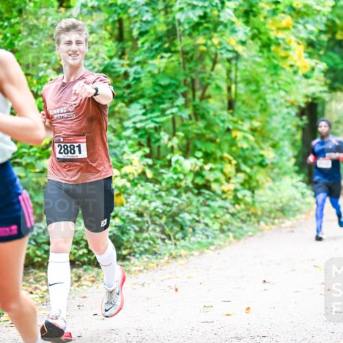 12.10.2025 - Bramfelder Halbmarathon 2025 Dr. Thomas Lammeyer http://msf.ph/oto/9340969 12.10.2025 09:50:13 Laufen 29, 2881, 9 meine-sportfotos.de