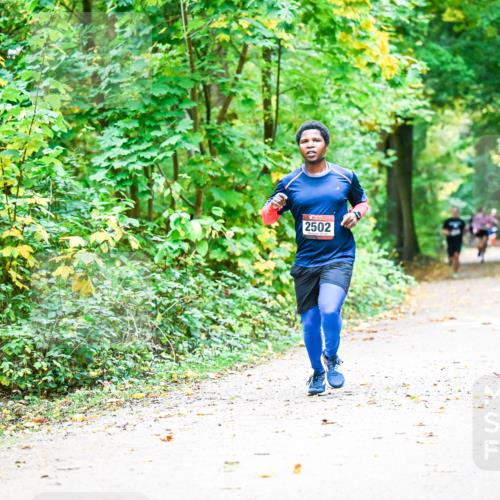 12.10.2025 - Bramfelder Halbmarathon 2025 Dr. Thomas Lammeyer http://msf.ph/oto/9340974 12.10.2025 09:50:14 Laufen 2502 meine-sportfotos.de
