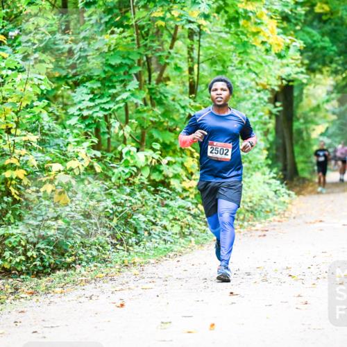 12.10.2025 - Bramfelder Halbmarathon 2025 Dr. Thomas Lammeyer http://msf.ph/oto/9340975 12.10.2025 09:50:15 Laufen 2502 meine-sportfotos.de