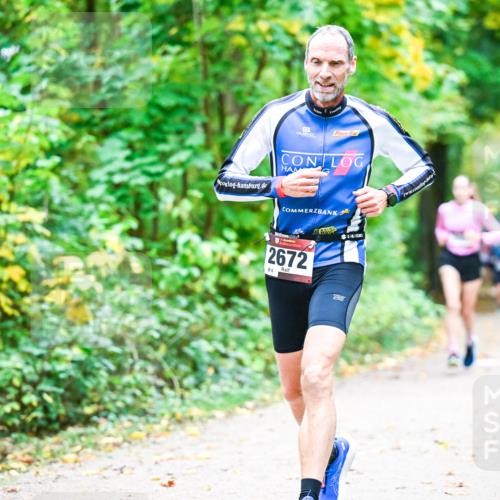 12.10.2025 - Bramfelder Halbmarathon 2025 Dr. Thomas Lammeyer http://msf.ph/oto/9341012 12.10.2025 09:50:27 Laufen 2672, 86 meine-sportfotos.de