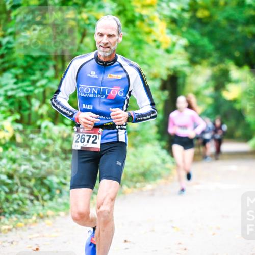12.10.2025 - Bramfelder Halbmarathon 2025 Dr. Thomas Lammeyer http://msf.ph/oto/9341013 12.10.2025 09:50:27 Laufen 2672 meine-sportfotos.de