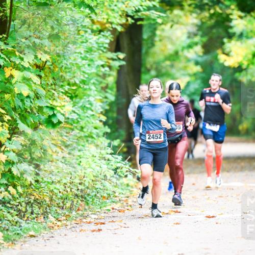 12.10.2025 - Bramfelder Halbmarathon 2025 Dr. Thomas Lammeyer http://msf.ph/oto/9341036 12.10.2025 09:50:33 Laufen 2452, 09 meine-sportfotos.de