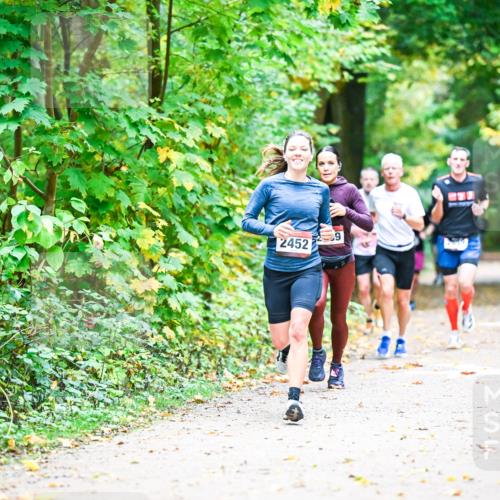 12.10.2025 - Bramfelder Halbmarathon 2025 Dr. Thomas Lammeyer http://msf.ph/oto/9341049 12.10.2025 09:50:34 Laufen 2452 meine-sportfotos.de