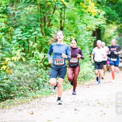 12.10.2025 - Bramfelder Halbmarathon 2025 Dr. Thomas Lammeyer http://msf.ph/oto/9341059 12.10.2025 09:50:36 Laufen 2452, 2909 meine-sportfotos.de