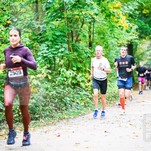 12.10.2025 - Bramfelder Halbmarathon 2025 Dr. Thomas Lammeyer http://msf.ph/oto/9341072 12.10.2025 09:50:38 Laufen 2909 meine-sportfotos.de