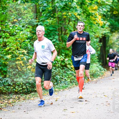 12.10.2025 - Bramfelder Halbmarathon 2025 Dr. Thomas Lammeyer http://msf.ph/oto/9341083 12.10.2025 09:50:40 Laufen 2659 meine-sportfotos.de