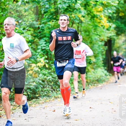 12.10.2025 - Bramfelder Halbmarathon 2025 Dr. Thomas Lammeyer http://msf.ph/oto/9341088 12.10.2025 09:50:40 Laufen 2659, 2755 meine-sportfotos.de