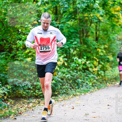 12.10.2025 - Bramfelder Halbmarathon 2025 Dr. Thomas Lammeyer http://msf.ph/oto/9341099 12.10.2025 09:50:42 Laufen 2755 meine-sportfotos.de