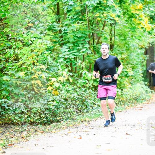12.10.2025 - Bramfelder Halbmarathon 2025 Dr. Thomas Lammeyer http://msf.ph/oto/9341102 12.10.2025 09:50:45 Laufen 2480 meine-sportfotos.de