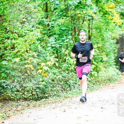 12.10.2025 - Bramfelder Halbmarathon 2025 Dr. Thomas Lammeyer http://msf.ph/oto/9341103 12.10.2025 09:50:45 Laufen 2480 meine-sportfotos.de