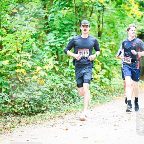 12.10.2025 - Bramfelder Halbmarathon 2025 Dr. Thomas Lammeyer http://msf.ph/oto/9341128 12.10.2025 09:50:49 Laufen 2919, 31, 2990 meine-sportfotos.de