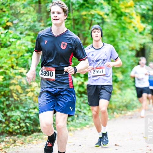 12.10.2025 - Bramfelder Halbmarathon 2025 Dr. Thomas Lammeyer http://msf.ph/oto/9341140 12.10.2025 09:50:51 Laufen 2990, 2561 meine-sportfotos.de