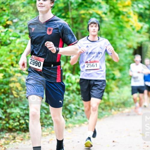 12.10.2025 - Bramfelder Halbmarathon 2025 Dr. Thomas Lammeyer http://msf.ph/oto/9341141 12.10.2025 09:50:51 Laufen 2990, 2561 meine-sportfotos.de