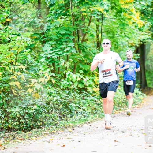 12.10.2025 - Bramfelder Halbmarathon 2025 Dr. Thomas Lammeyer http://msf.ph/oto/9341151 12.10.2025 09:50:53 Laufen 2908, 2708 meine-sportfotos.de
