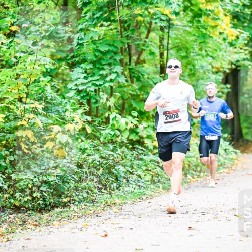12.10.2025 - Bramfelder Halbmarathon 2025 Dr. Thomas Lammeyer http://msf.ph/oto/9341152 12.10.2025 09:50:53 Laufen 2908, 270 meine-sportfotos.de