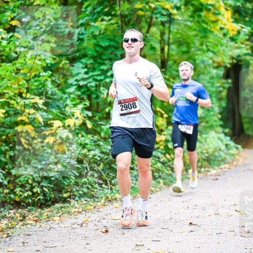 12.10.2025 - Bramfelder Halbmarathon 2025 Dr. Thomas Lammeyer http://msf.ph/oto/9341159 12.10.2025 09:50:54 Laufen 2908, 2708 meine-sportfotos.de