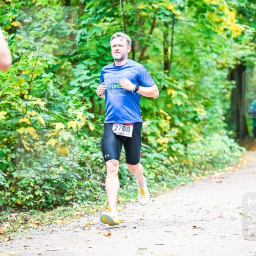 12.10.2025 - Bramfelder Halbmarathon 2025 Dr. Thomas Lammeyer http://msf.ph/oto/9341167 12.10.2025 09:50:55 Laufen 8, 2708 meine-sportfotos.de