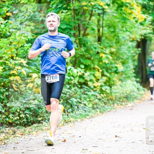 12.10.2025 - Bramfelder Halbmarathon 2025 Dr. Thomas Lammeyer http://msf.ph/oto/9341170 12.10.2025 09:50:56 Laufen 2708, 13 meine-sportfotos.de