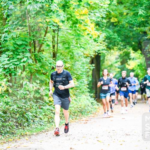 12.10.2025 - Bramfelder Halbmarathon 2025 Dr. Thomas Lammeyer http://msf.ph/oto/9341183 12.10.2025 09:51:03 Laufen 2915, 3575 meine-sportfotos.de