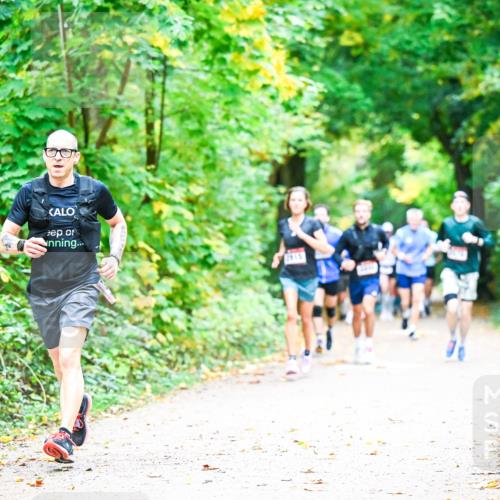 12.10.2025 - Bramfelder Halbmarathon 2025 Dr. Thomas Lammeyer http://msf.ph/oto/9341191 12.10.2025 09:51:04 Laufen 1915 meine-sportfotos.de
