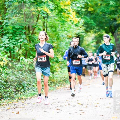 12.10.2025 - Bramfelder Halbmarathon 2025 Dr. Thomas Lammeyer http://msf.ph/oto/9341207 12.10.2025 09:51:06 Laufen 2915, 2895, 2575 meine-sportfotos.de