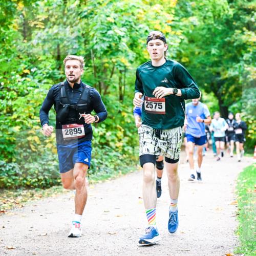 12.10.2025 - Bramfelder Halbmarathon 2025 Dr. Thomas Lammeyer http://msf.ph/oto/9341223 12.10.2025 09:51:09 Laufen 2895, 2575 meine-sportfotos.de