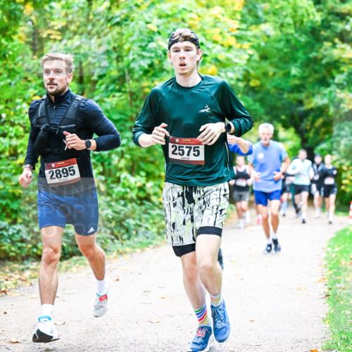12.10.2025 - Bramfelder Halbmarathon 2025 Dr. Thomas Lammeyer http://msf.ph/oto/9341225 12.10.2025 09:51:09 Laufen 2895, 2575 meine-sportfotos.de