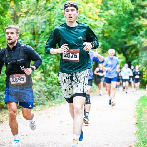 12.10.2025 - Bramfelder Halbmarathon 2025 Dr. Thomas Lammeyer http://msf.ph/oto/9341226 12.10.2025 09:51:09 Laufen 2895, 2575 meine-sportfotos.de