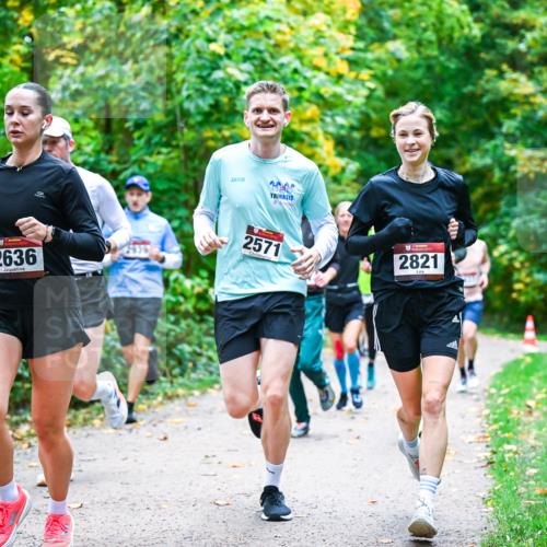 12.10.2025 - Bramfelder Halbmarathon 2025 Dr. Thomas Lammeyer http://msf.ph/oto/9341262 12.10.2025 09:51:15 Laufen 2636, 2571, 2821 meine-sportfotos.de