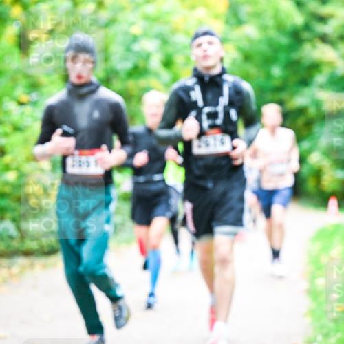 12.10.2025 - Bramfelder Halbmarathon 2025 Dr. Thomas Lammeyer http://msf.ph/oto/9341271 12.10.2025 09:51:16 Laufen 2976 meine-sportfotos.de
