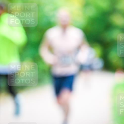 12.10.2025 - Bramfelder Halbmarathon 2025 Dr. Thomas Lammeyer http://msf.ph/oto/9341280 12.10.2025 09:51:18 Laufen  meine-sportfotos.de